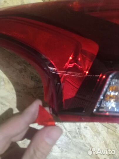 Фонарь левый(дефект) Mitsubishi Outlander 3