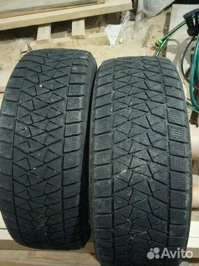 Bridgestone Blizzak DM-V2 225/60 R17
