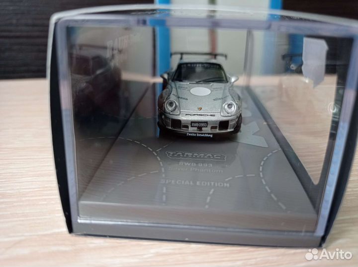 Tarmac 1/64 Porsche RWB 993 Silver Fantom