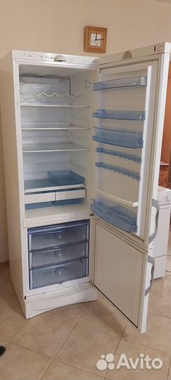 Холодильник Vestfrost BKF355
