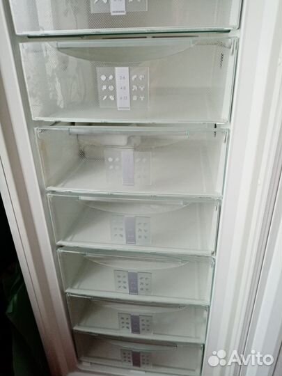 Морозильная камера Lliebherr