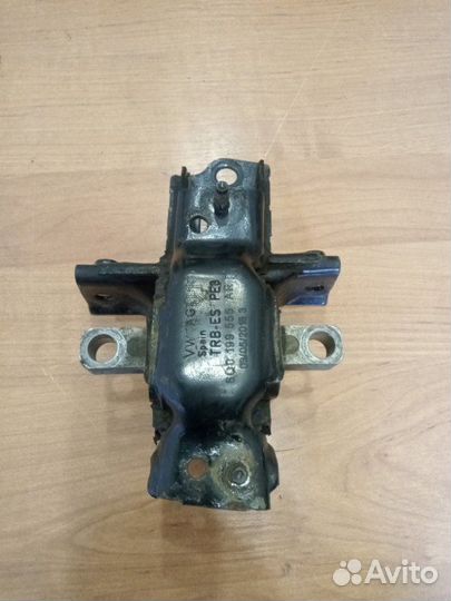 Подушка (опора) кпп левая Volkswagen Polo хетчбек