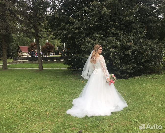 Свадебное платье 46-48 р