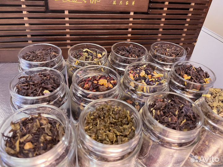 Подарочный набор из 12 банок чая оптом