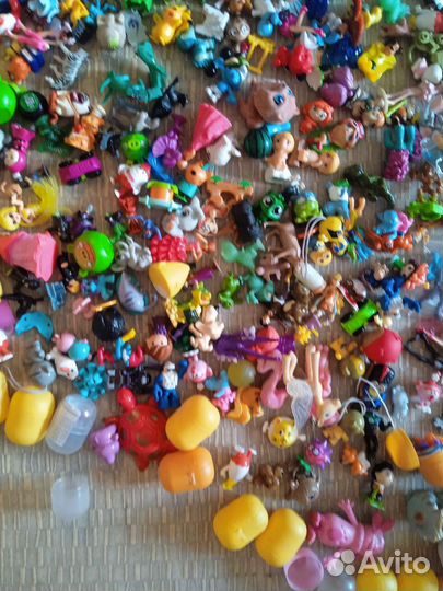 Коробка Игрушек из Шоколадного Яйца киндер сюрприз