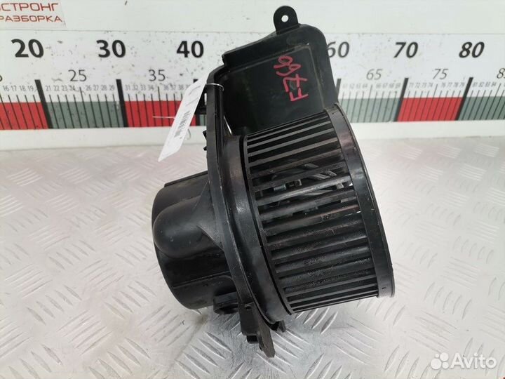 Моторчик печки для Renault Clio 2 7701049076