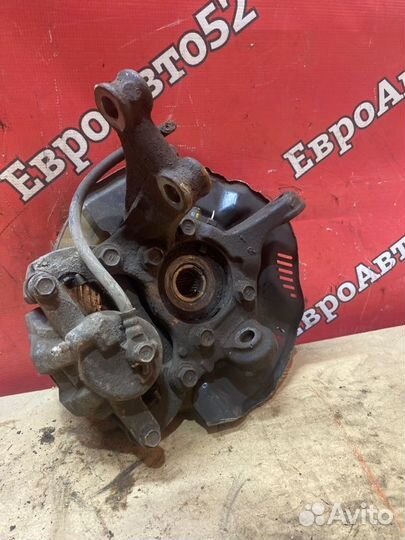 Кулак поворотный передний правый Toyota Corolla