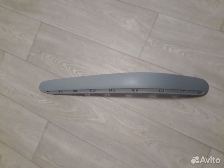 Молдинг переднего бампера Mercedes S-class 220