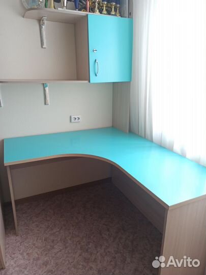 Стол угловой + пенал