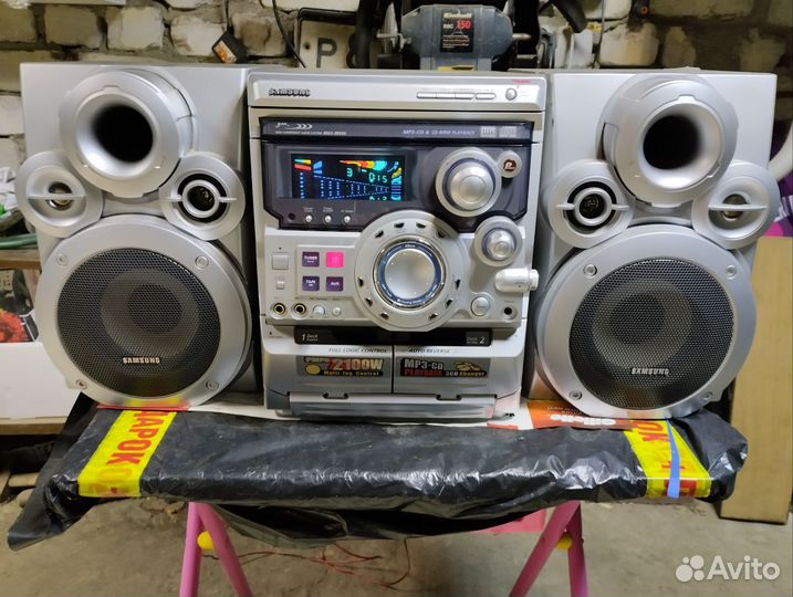 Музыкальный центр Samsung MAX-ZB550