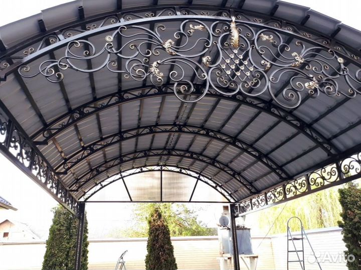 Навесы кованные из поликарбоната