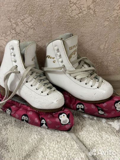 Коньки фигурные 25 graf ACE