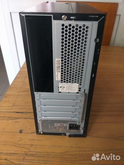 Корпус mATX с блоком питания + наклейка Win7 pro