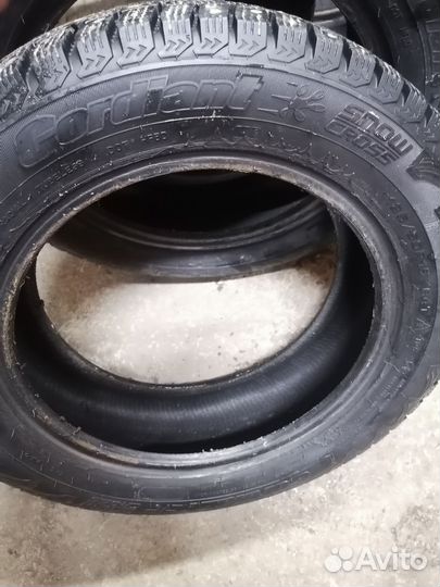 Nokian Tyres Hakkapeliitta 7 185/60 R15 88T