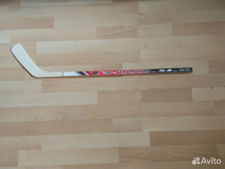 Клюшка хоккейная