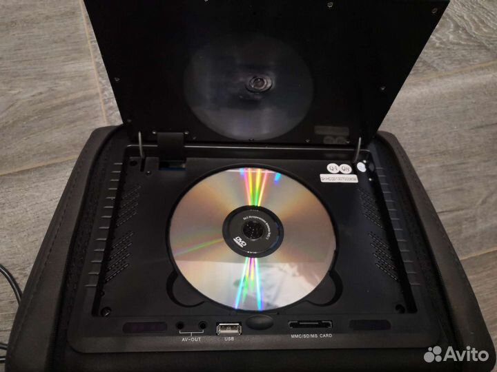 Подголовник с монитором