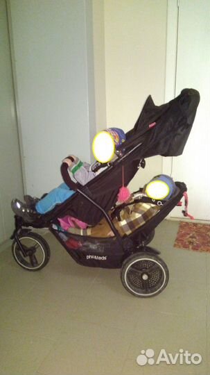 Продам коляску для погодок Phil and Teds Dot