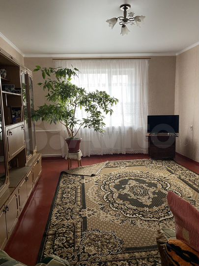 Дом 100 м² на участке 8 сот.