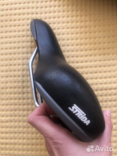 Седло Strida