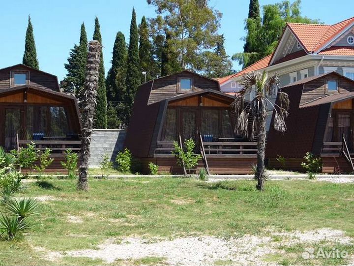 Абхазия. Гудаута. Коттеджный поселок гудаута