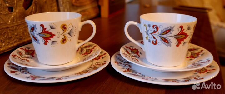 Чайные трио «Queen Anne». Костяной фарфор. Англия