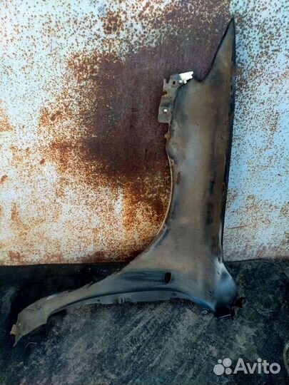 Крыло переднее правое mazda 6 gg