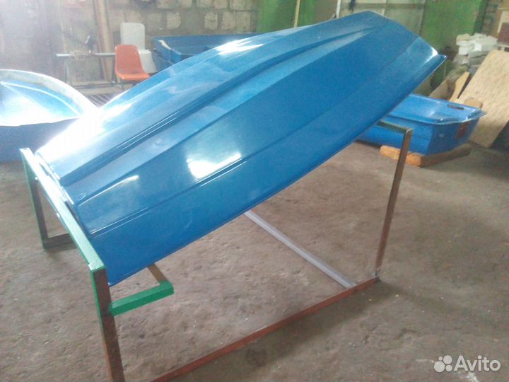 Стеклопластиковая лодка новая от производителя
