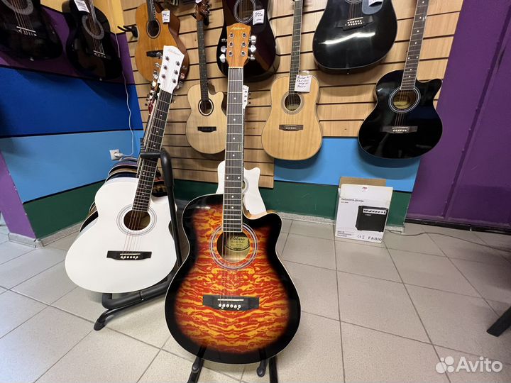 Акустическая гитара