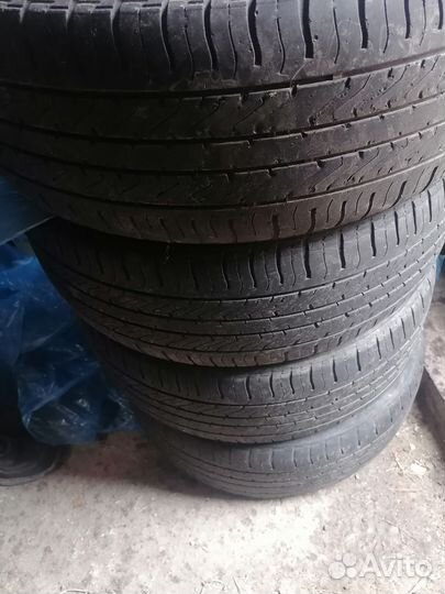 Triangle TR656 215/60 R16