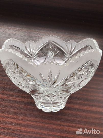 Хрустальные салатники и вазы