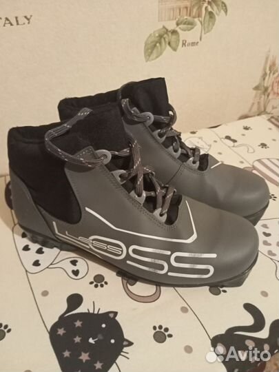 Лыжные ботинки