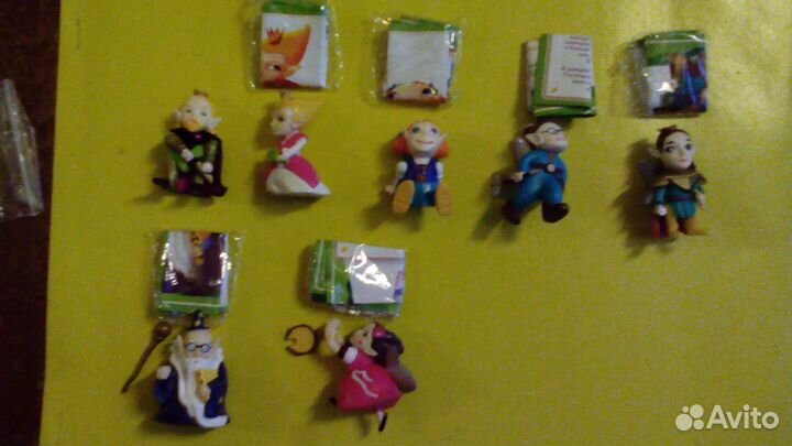 Киндер эльфы, снеговики, мишки, муми, тролли