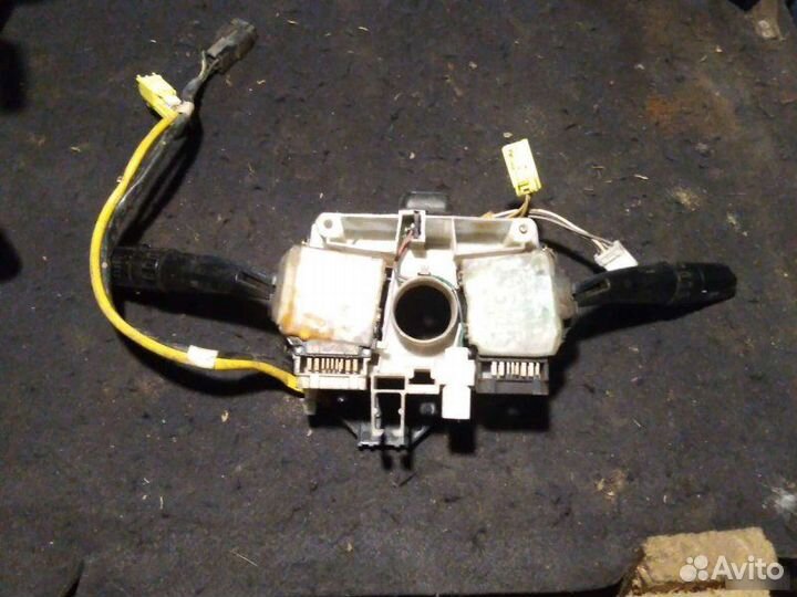 Подрулевой переключатель Subaru Legacy