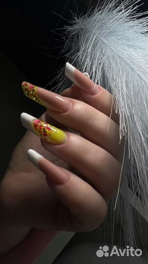 Маникюр и наращивание ногтей