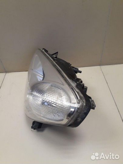 Фара левая Toyota RAV4