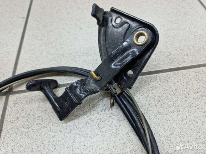 Трос открывания капота Audi 80 B4/B3 Оригинал
