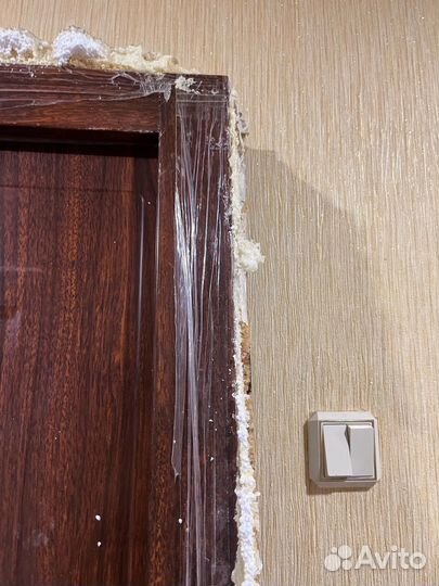 Дверь входная и межкомнатнвя