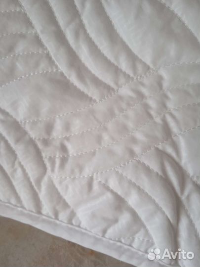 Наматрасник на резинке
