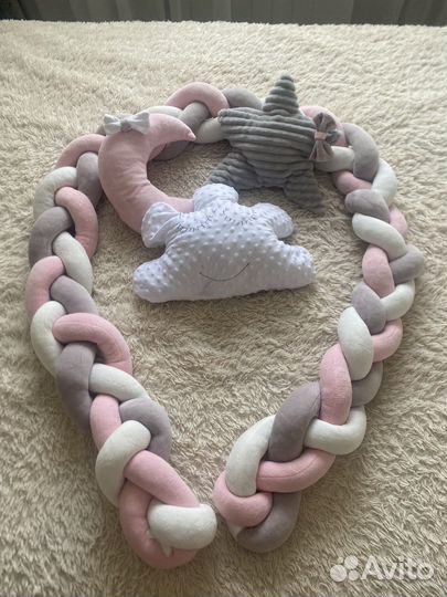 Косичка и подушки в кроватку