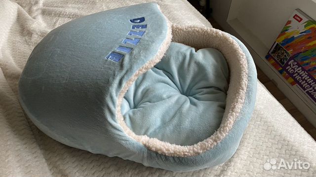 Лежанка и когтеточка для кошек