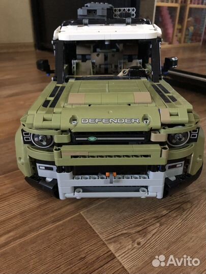 Lego technic 42110 land rover defender