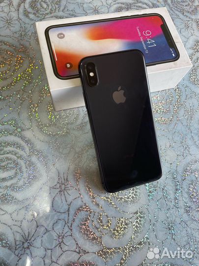 iPhone X, 64 ГБ