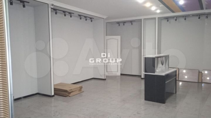 Помещение на первой линии 82 кв м