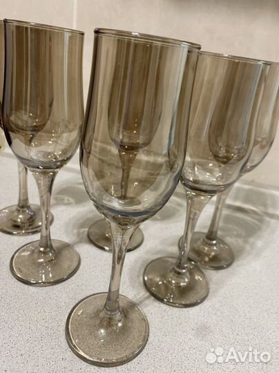 Новый набор бокалов для шампанского