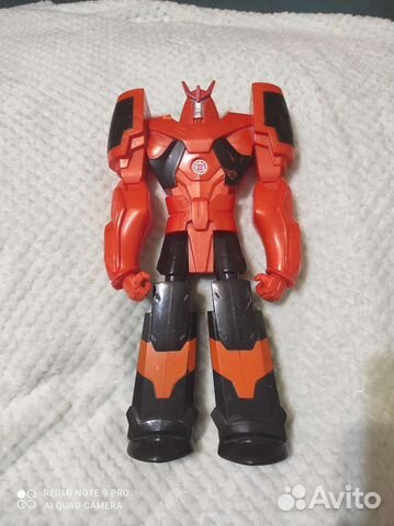 Робот трансформер hasbro