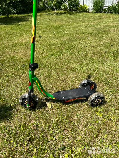 Самокат детский трехколесный бу