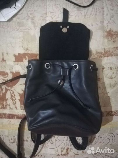 Женские сумки и рюкзаки