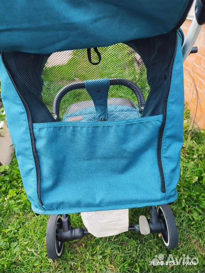 Прогулочная коляска