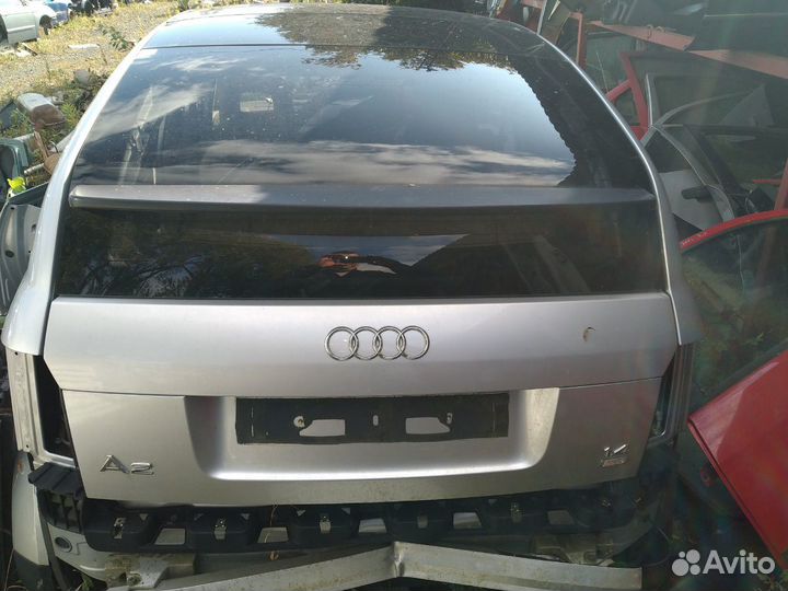 Крышка багажника Audi A2 2002 год