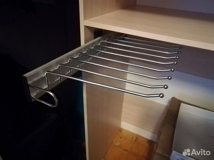 Вешалка для брюк выдвижная